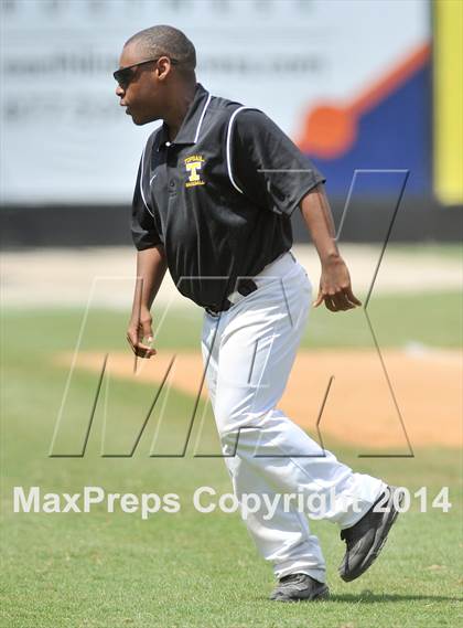 Thumbnail 2 in Topsail vs Piedmont (NCHSAA 3A Final) photogallery.