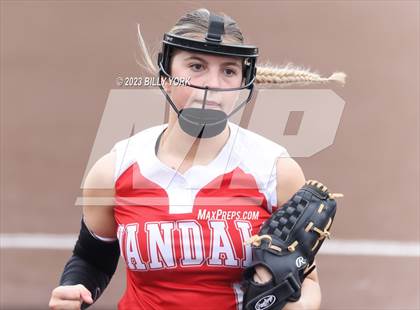 Thumbnail 1 in Grand Saline vs Van photogallery.