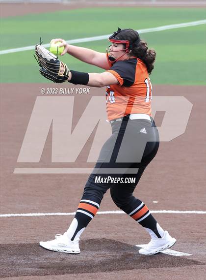 Thumbnail 3 in Grand Saline vs Van photogallery.