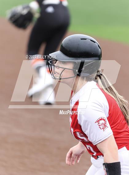 Thumbnail 3 in Grand Saline vs Van photogallery.