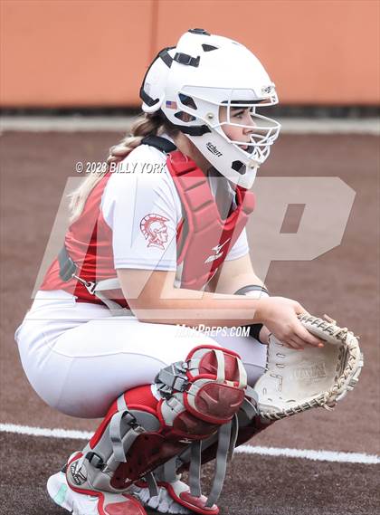 Thumbnail 1 in Grand Saline vs Van photogallery.