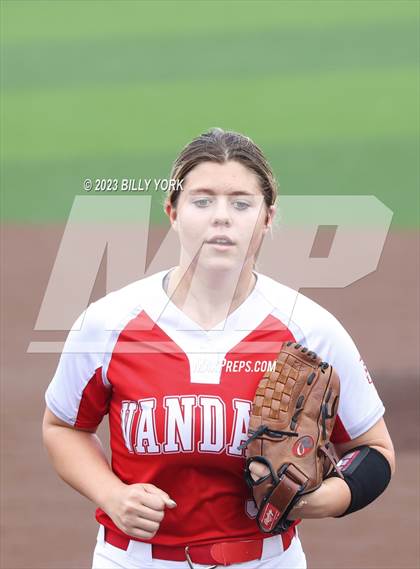 Thumbnail 1 in Grand Saline vs Van photogallery.