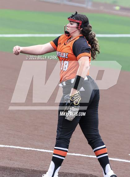 Thumbnail 1 in Grand Saline vs Van photogallery.