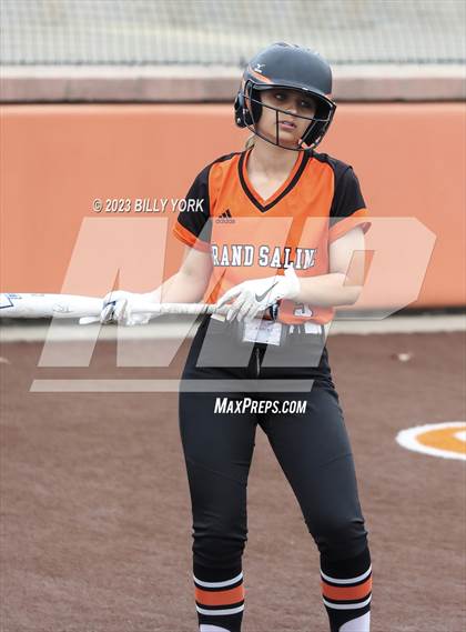 Thumbnail 3 in Grand Saline vs Van photogallery.