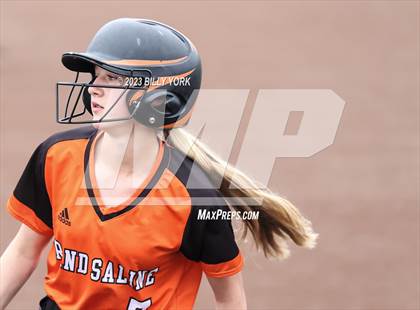Thumbnail 2 in Grand Saline vs Van photogallery.