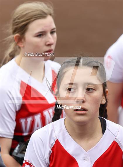 Thumbnail 1 in Grand Saline vs Van photogallery.