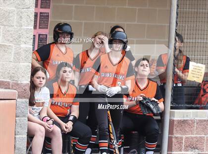 Thumbnail 1 in Grand Saline vs Van photogallery.
