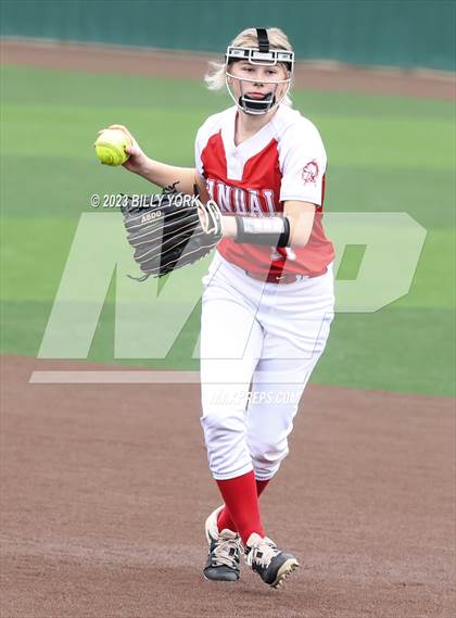 Thumbnail 1 in Grand Saline vs Van photogallery.