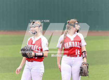 Thumbnail 1 in Grand Saline vs Van photogallery.