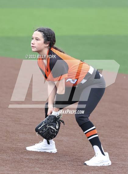Thumbnail 1 in Grand Saline vs Van photogallery.