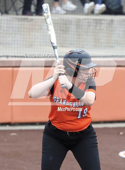 Thumbnail 1 in Grand Saline vs Van photogallery.