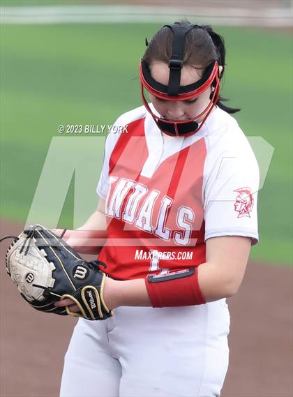 Thumbnail 2 in Grand Saline vs Van photogallery.