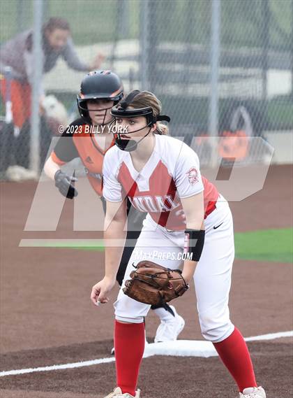 Thumbnail 3 in Grand Saline vs Van photogallery.