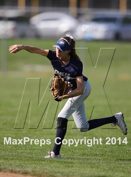 Thumbnail 2 in St. Francis vs. Vista del Lago (Stephanie LeDoux Tournament) photogallery.