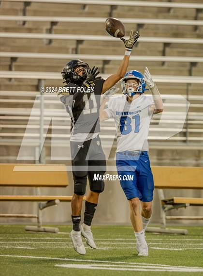 Thumbnail 3 in Bennington vs Lincoln Southeast photogallery.
