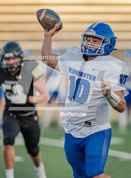 Thumbnail 2 in Bennington vs Lincoln Southeast photogallery.