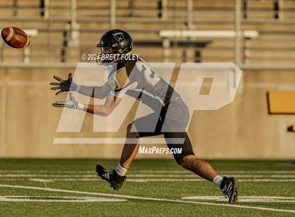 Thumbnail 3 in Bennington vs Lincoln Southeast photogallery.