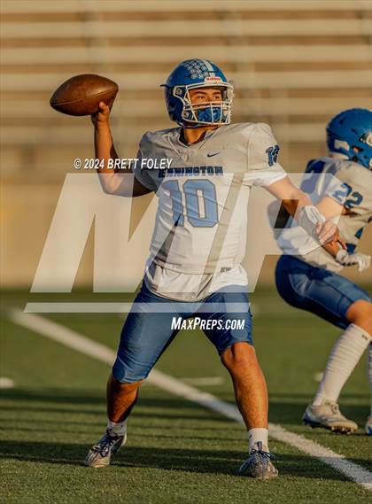 Thumbnail 2 in Bennington vs Lincoln Southeast photogallery.