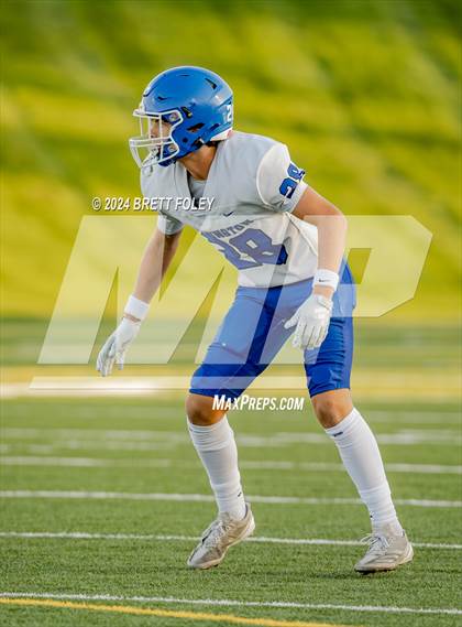 Thumbnail 3 in Bennington vs Lincoln Southeast photogallery.