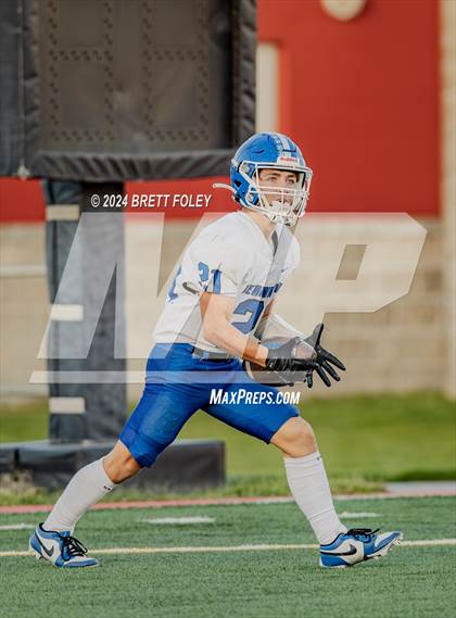 Thumbnail 2 in Bennington vs Lincoln Southeast photogallery.