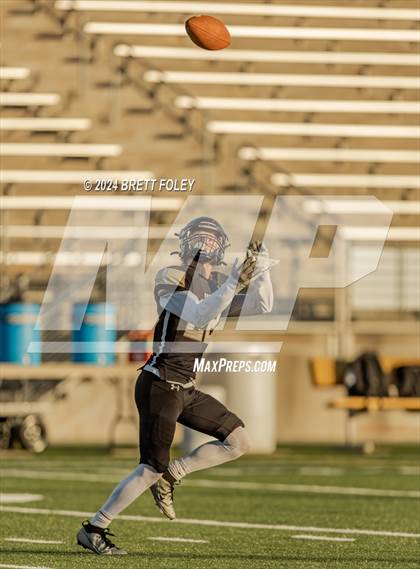 Thumbnail 3 in Bennington vs Lincoln Southeast photogallery.