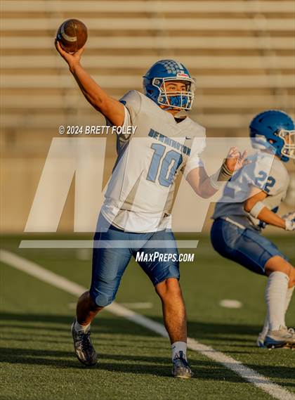 Thumbnail 3 in Bennington vs Lincoln Southeast photogallery.