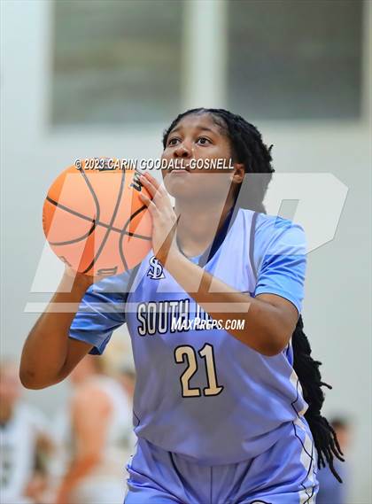 Thumbnail 2 in South Lenoir @ Croatan photogallery.