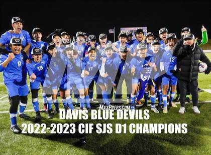Thumbnail 3 in Whitney vs. Davis (CIF SJS D1 Final) photogallery.