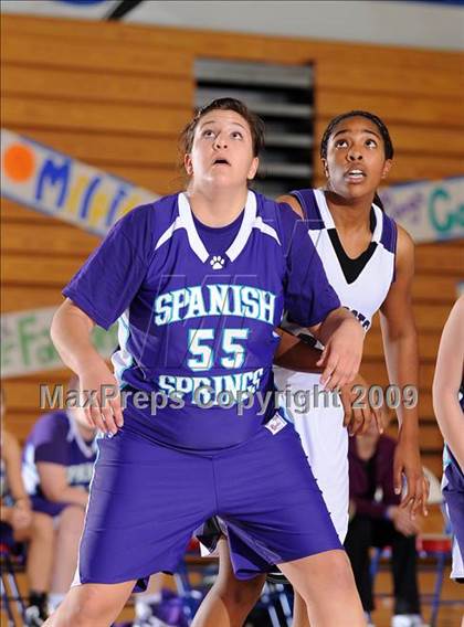 Thumbnail 2 in Spanish Springs vs. Franklin (Bulldog Winter Classic) photogallery.