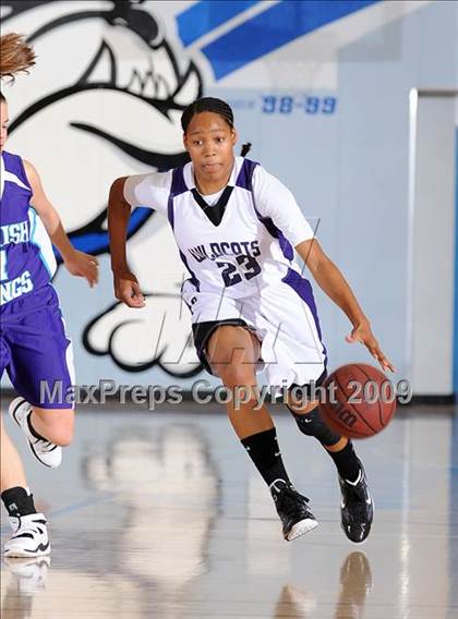 Thumbnail 3 in Spanish Springs vs. Franklin (Bulldog Winter Classic) photogallery.