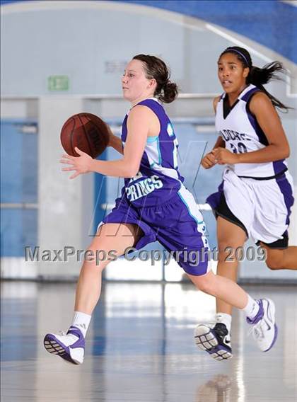 Thumbnail 2 in Spanish Springs vs. Franklin (Bulldog Winter Classic) photogallery.