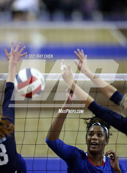 Thumbnail 3 in Cherry Creek vs. Ralston Valley (CHSAA 5A State M17) photogallery.