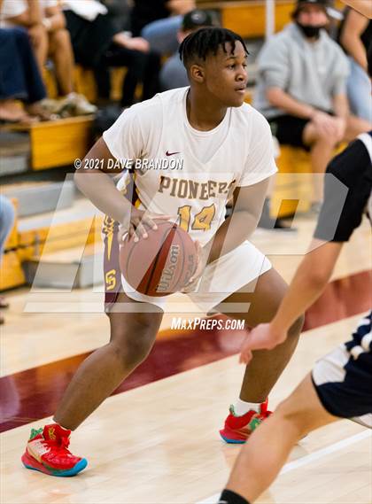 Thumbnail 1 in Camarillo @ Simi Valley photogallery.