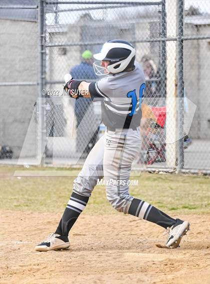 Thumbnail 2 in Shadow Creek vs Lake Creek (Brenham Tournament) photogallery.