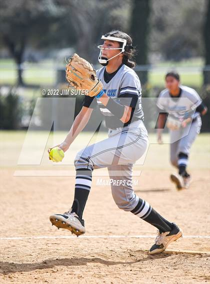 Thumbnail 3 in Shadow Creek vs Lake Creek (Brenham Tournament) photogallery.