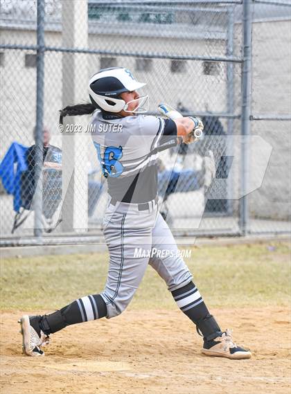 Thumbnail 1 in Shadow Creek vs Lake Creek (Brenham Tournament) photogallery.