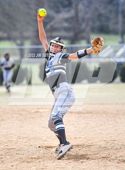 Thumbnail 1 in Shadow Creek vs Lake Creek (Brenham Tournament) photogallery.