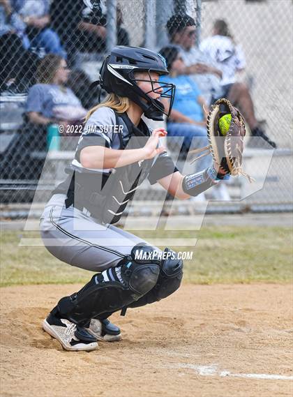 Thumbnail 2 in Shadow Creek vs Lake Creek (Brenham Tournament) photogallery.
