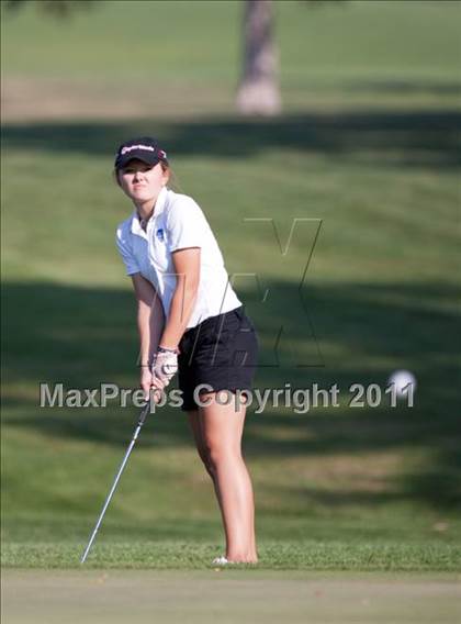 Thumbnail 1 in Galesburg vs Quincy vs Moline photogallery.