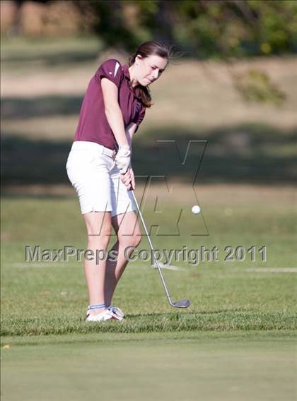Thumbnail 1 in Galesburg vs Quincy vs Moline photogallery.