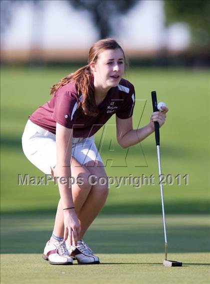Thumbnail 3 in Galesburg vs Quincy vs Moline photogallery.