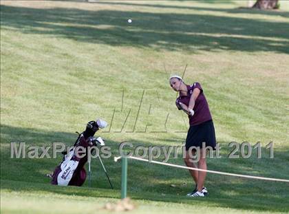 Thumbnail 2 in Galesburg vs Quincy vs Moline photogallery.