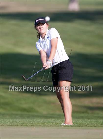 Thumbnail 3 in Galesburg vs Quincy vs Moline photogallery.