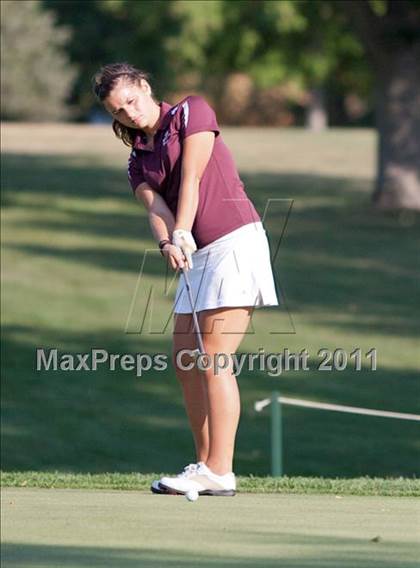 Thumbnail 1 in Galesburg vs Quincy vs Moline photogallery.