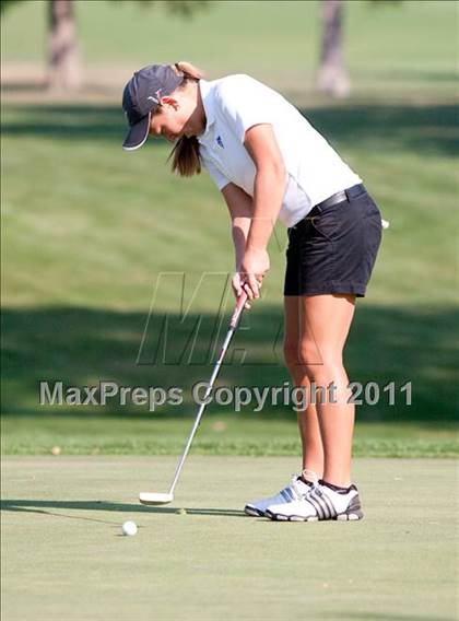 Thumbnail 3 in Galesburg vs Quincy vs Moline photogallery.