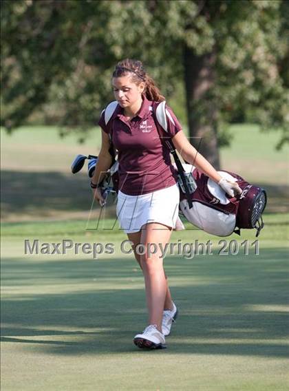 Thumbnail 3 in Galesburg vs Quincy vs Moline photogallery.