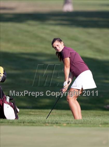 Thumbnail 3 in Galesburg vs Quincy vs Moline photogallery.