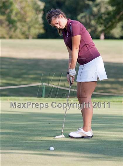 Thumbnail 2 in Galesburg vs Quincy vs Moline photogallery.