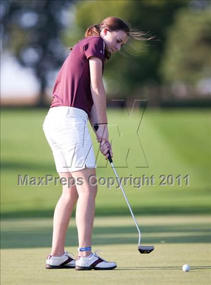 Thumbnail 1 in Galesburg vs Quincy vs Moline photogallery.