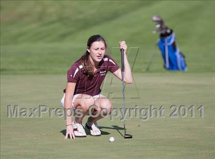 Thumbnail 1 in Galesburg vs Quincy vs Moline photogallery.